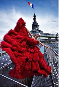 Vogue Paris fête ses 100 ans au Palais Galliera