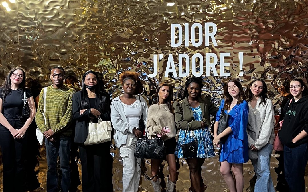 L’École des Beaux-Arts accueille l’Exposition Éblouissante de Dior J’adore